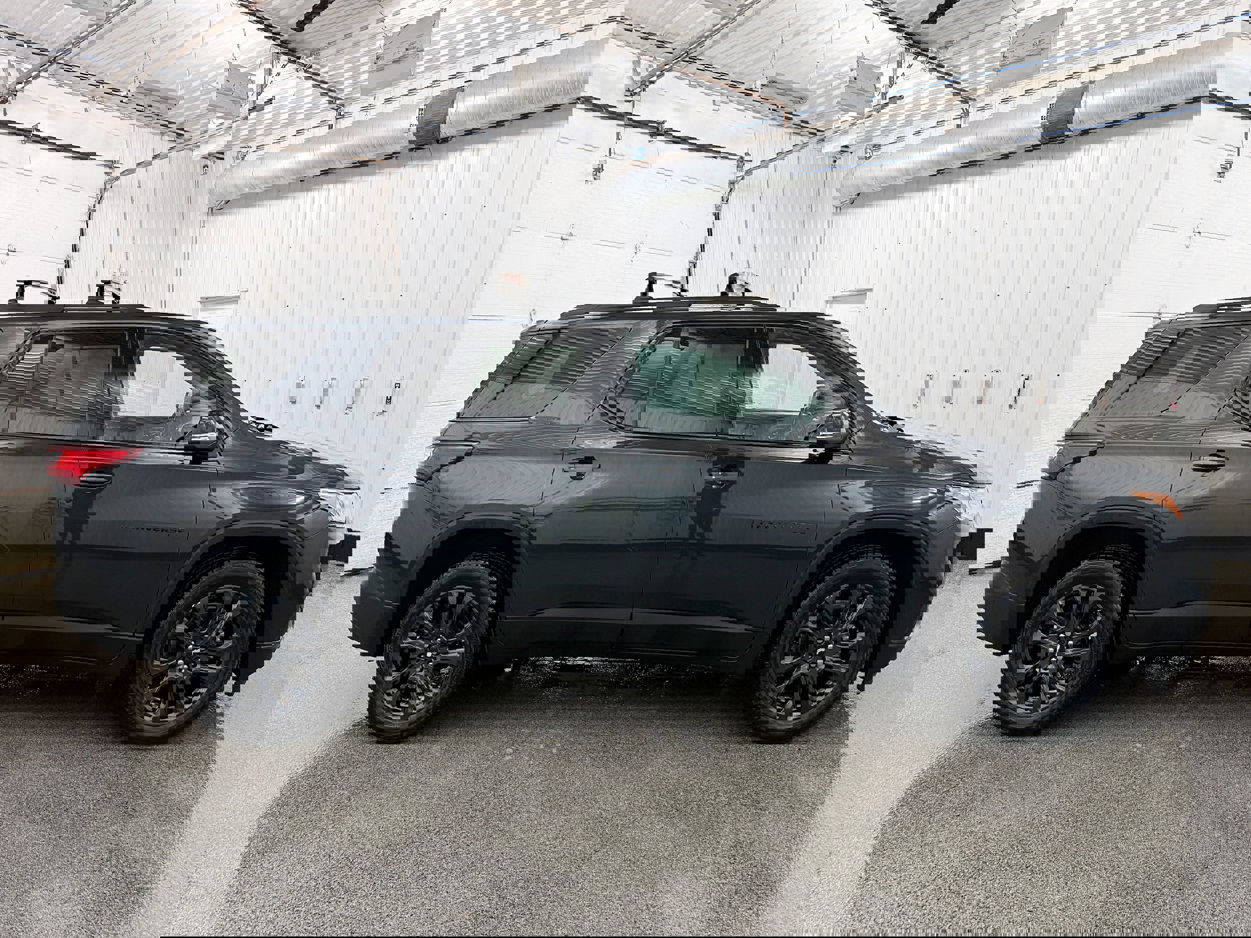 Used 2021 Chevrolet Traverse RS image 42