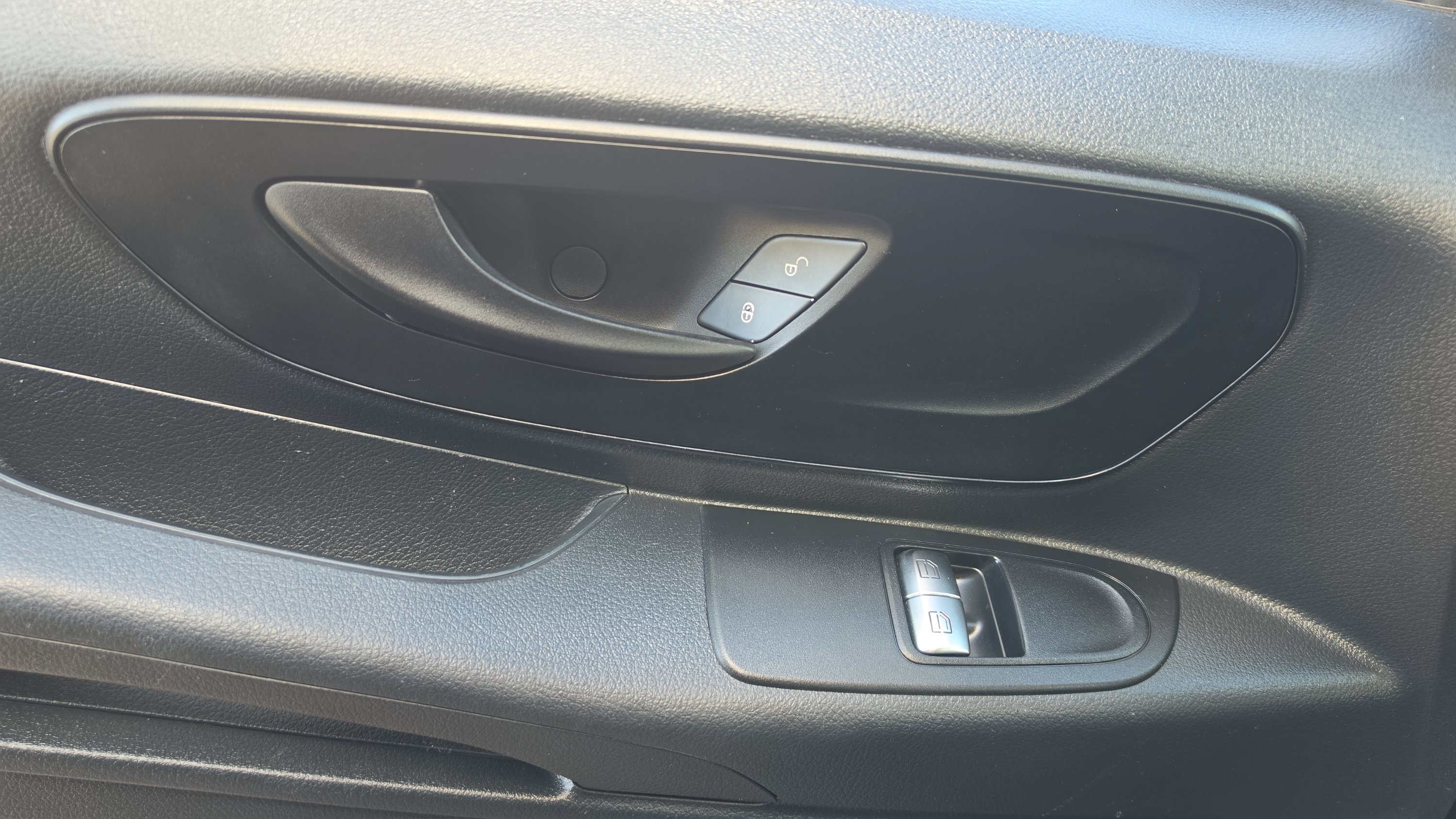 Used 2019 Mercedes-Benz Metris Passenger image 11