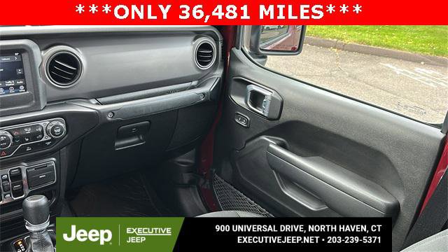 Certified 2022 Jeep Gladiator Willys image 24