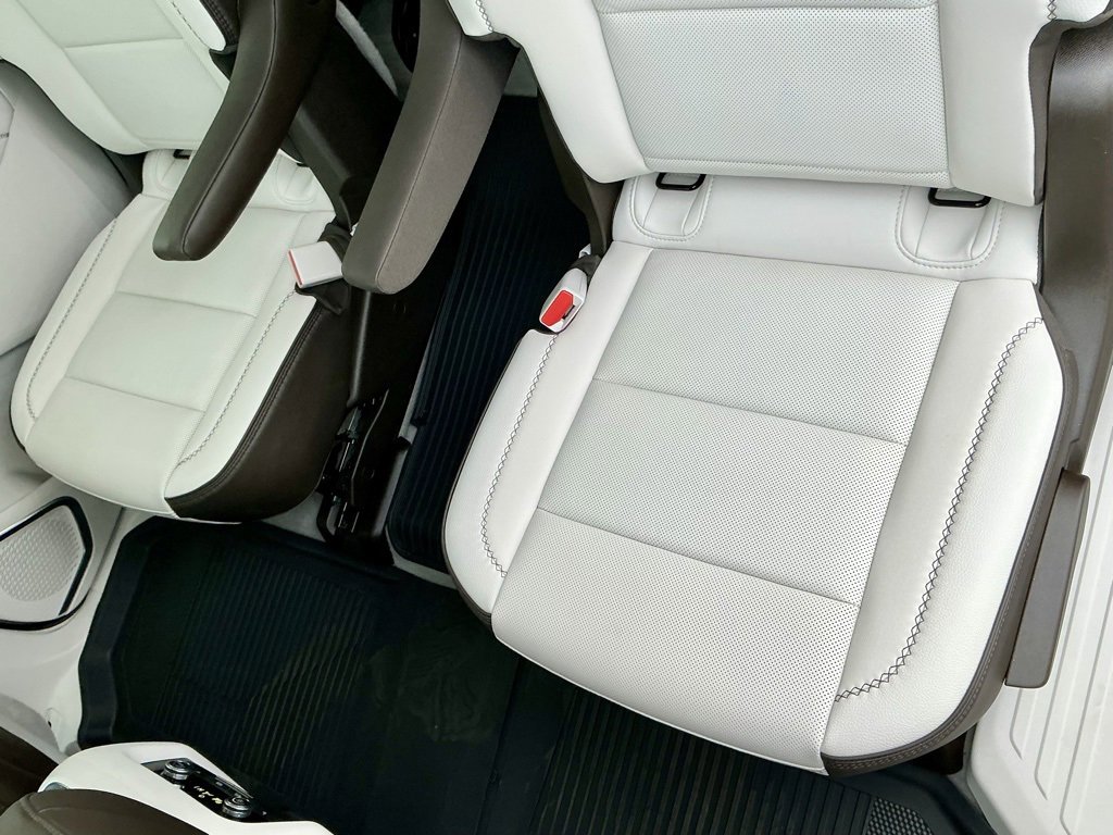 Used 2024 GMC Acadia Denali image 29