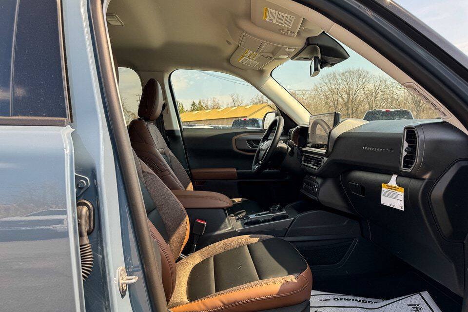 New 2026 Ford Bronco Sport Outer Banks AWD/4WD image 12