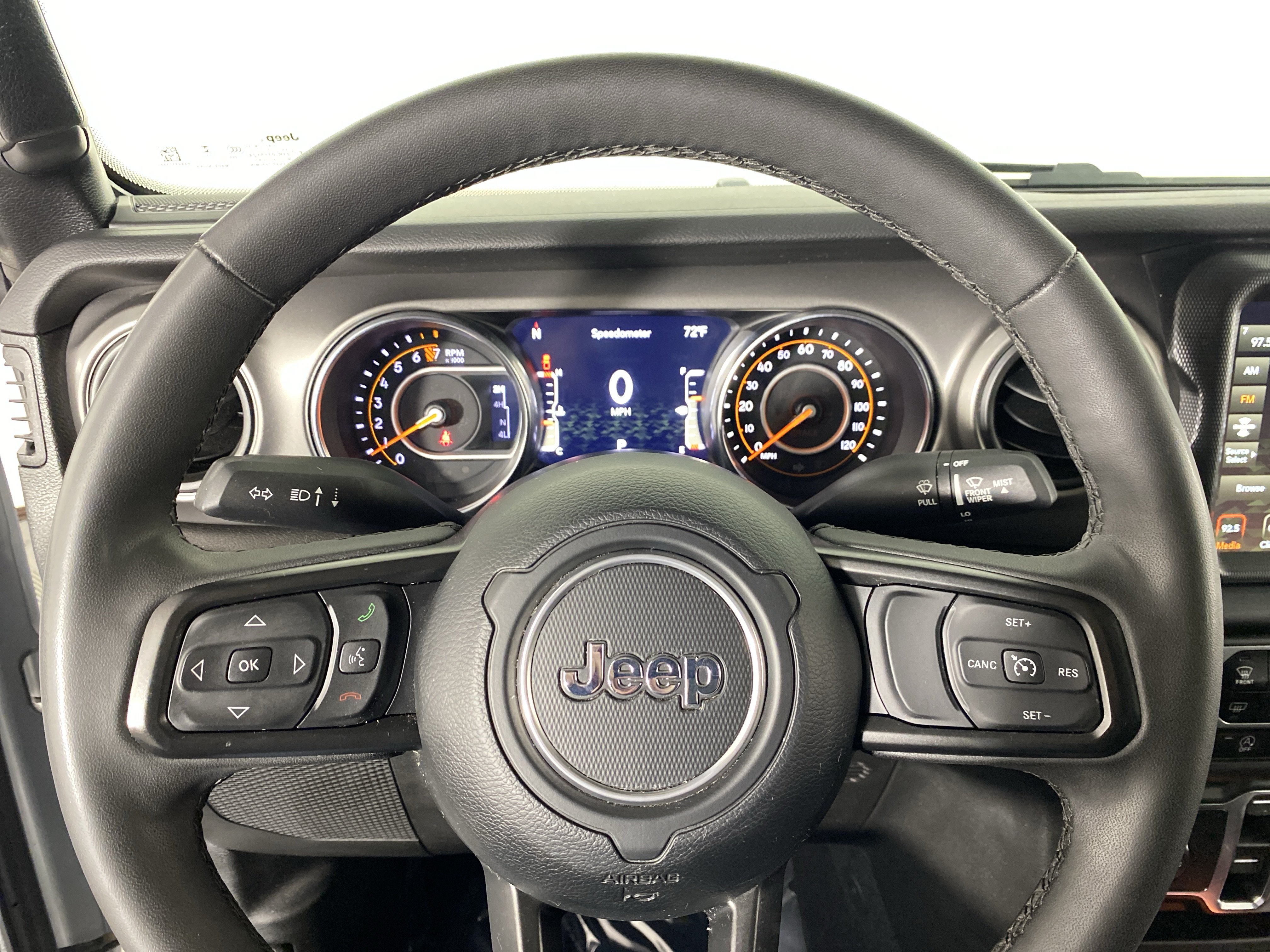 Used 2023 Jeep Gladiator Sport AWD/4WD image 21