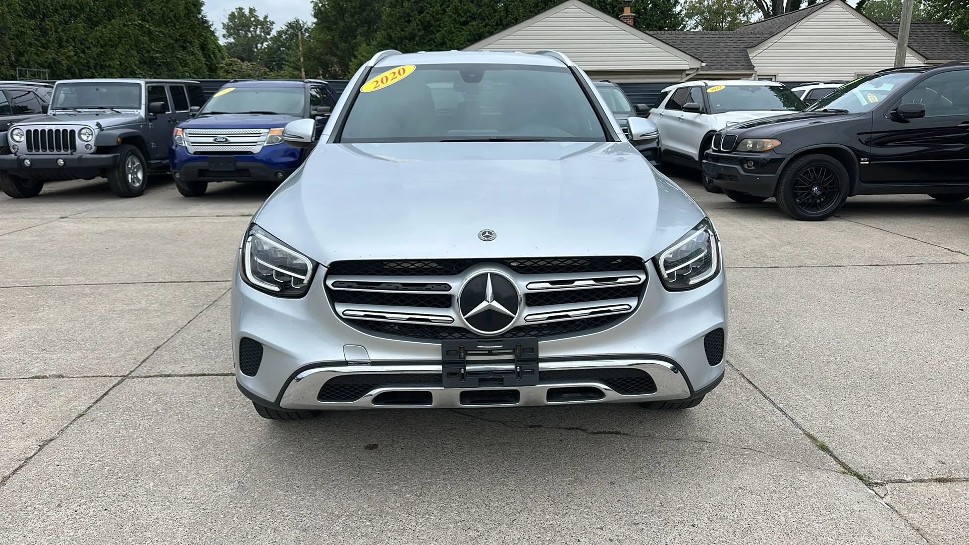 Used 2020 Mercedes-Benz GLC 300 4MATIC image 2