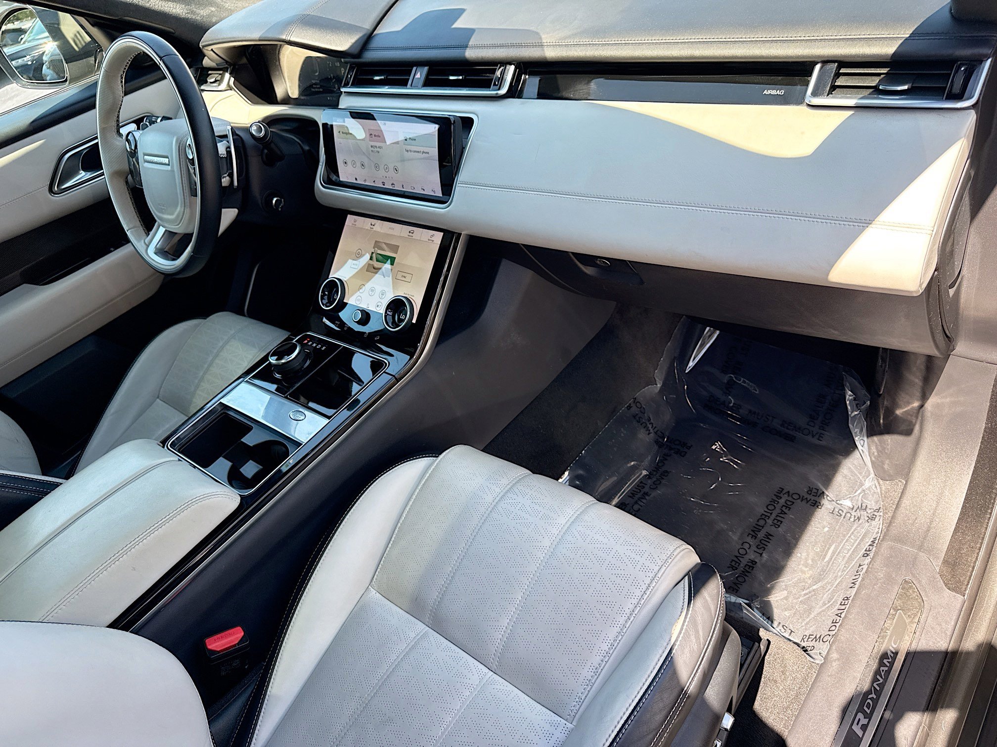 Used 2018 Land Rover Range Rover Velar AWD/4WD image 13