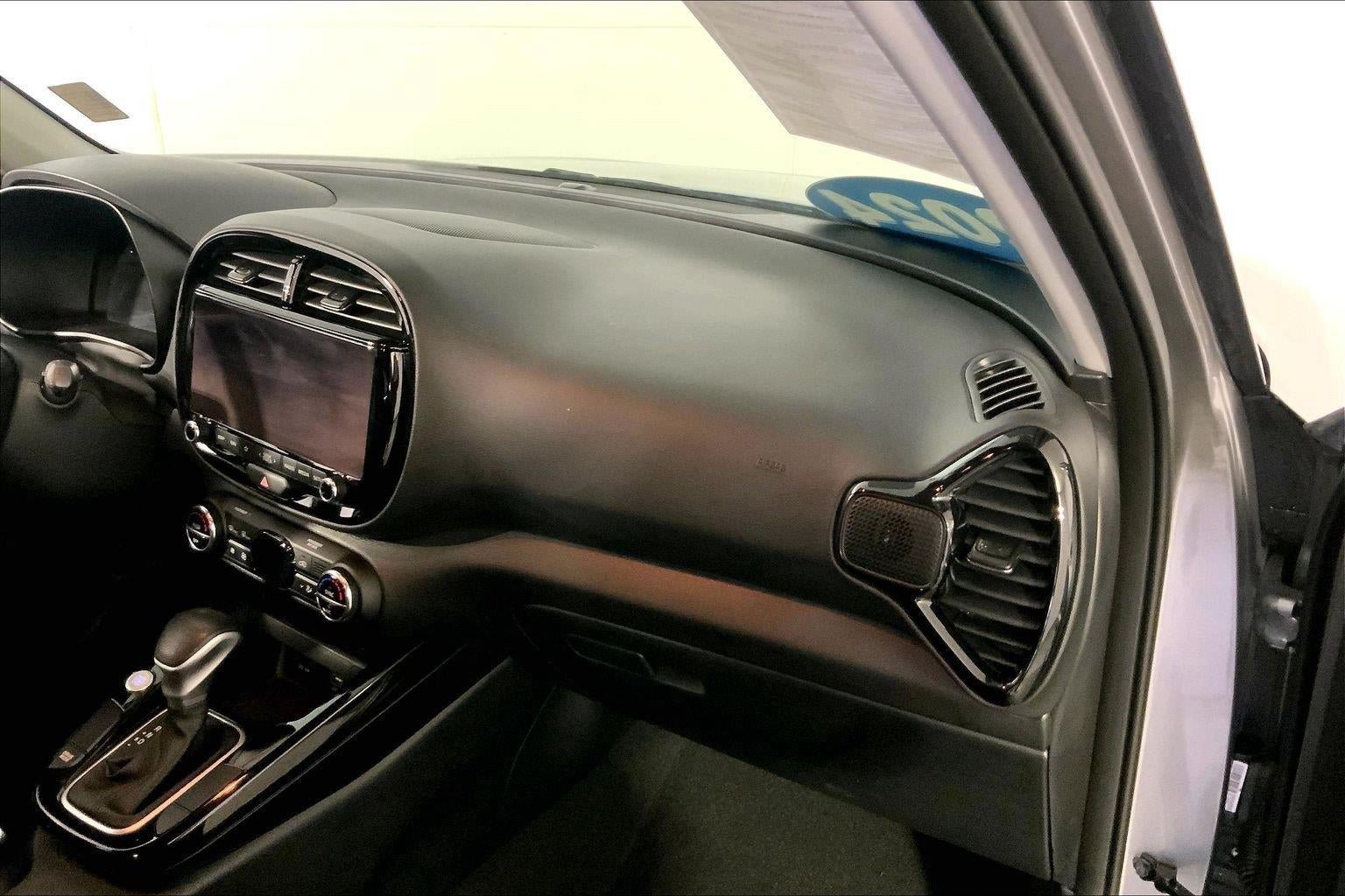 Certified 2024 Kia Soul S FWD image 16