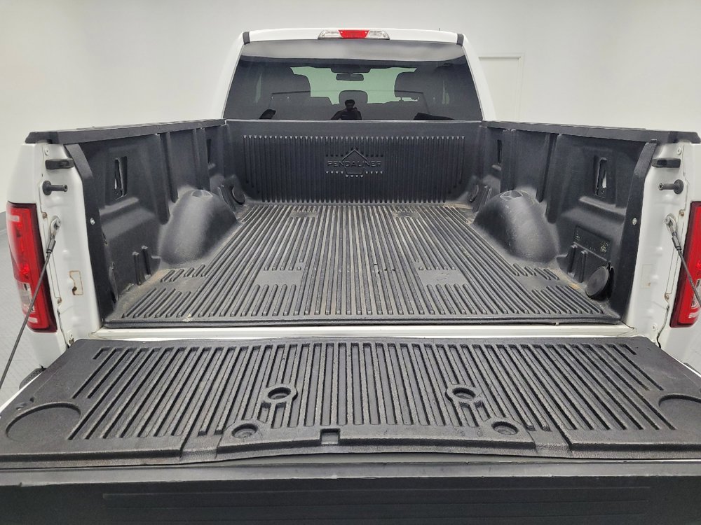 Used 2016 Ford F150 XLT image 29