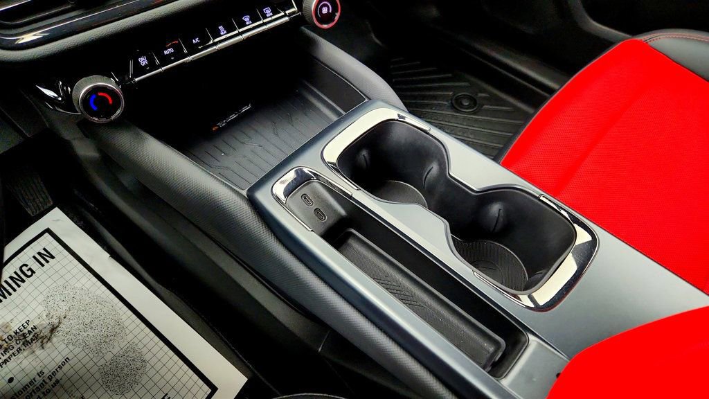 Used 2025 Chevrolet Equinox EV RS image 16