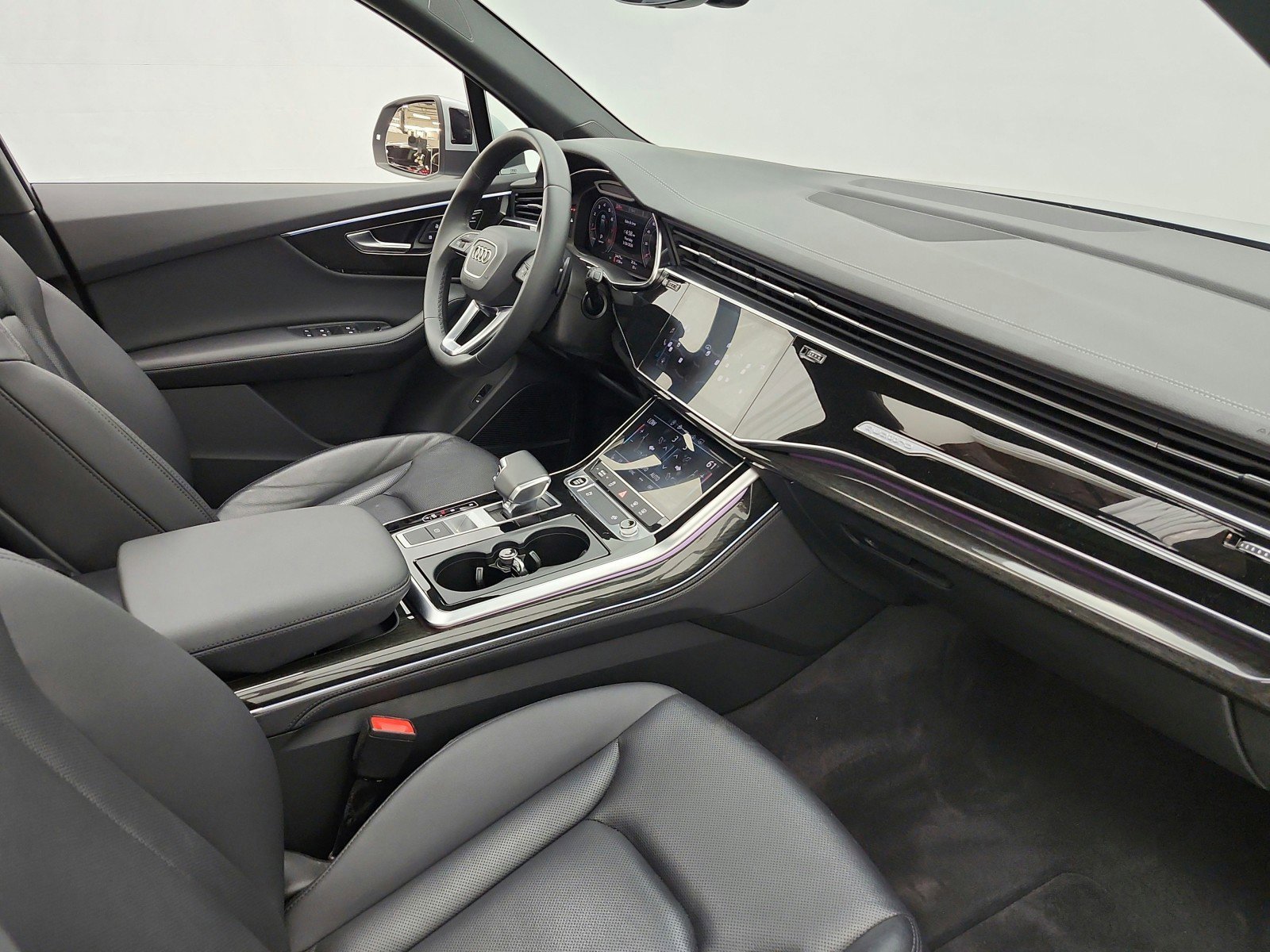 Used 2023 Audi Q7 3.0T Premium Plus w/ Premium Plus Package image 21