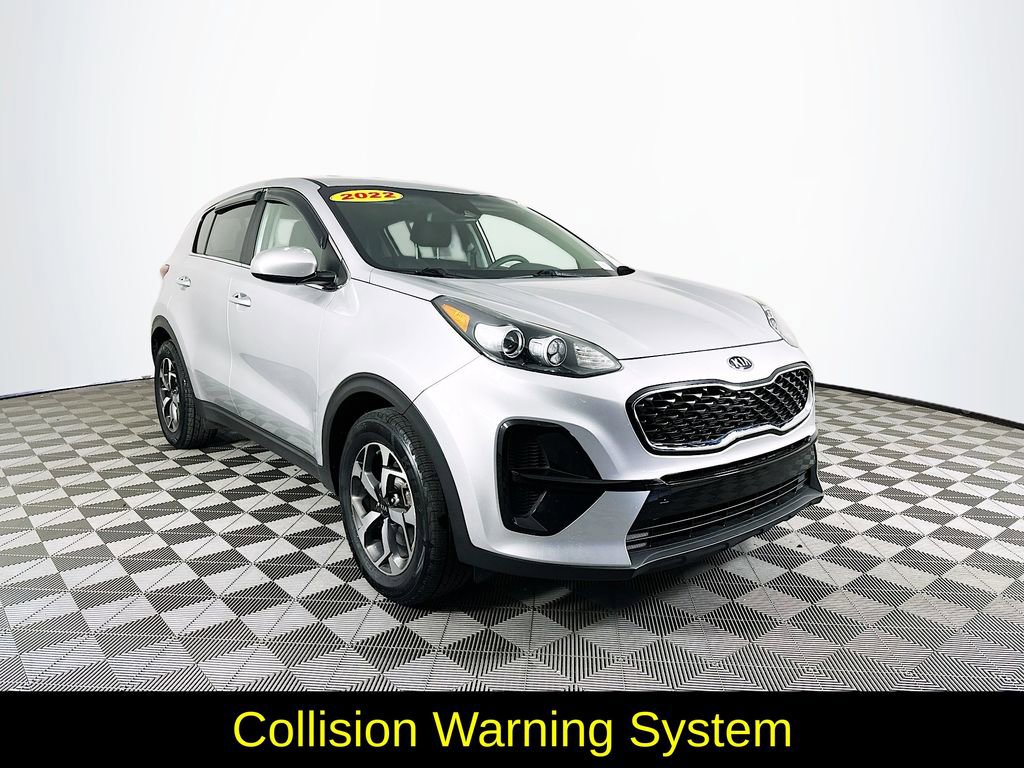 Used 2022 Kia Sportage LX image 3
