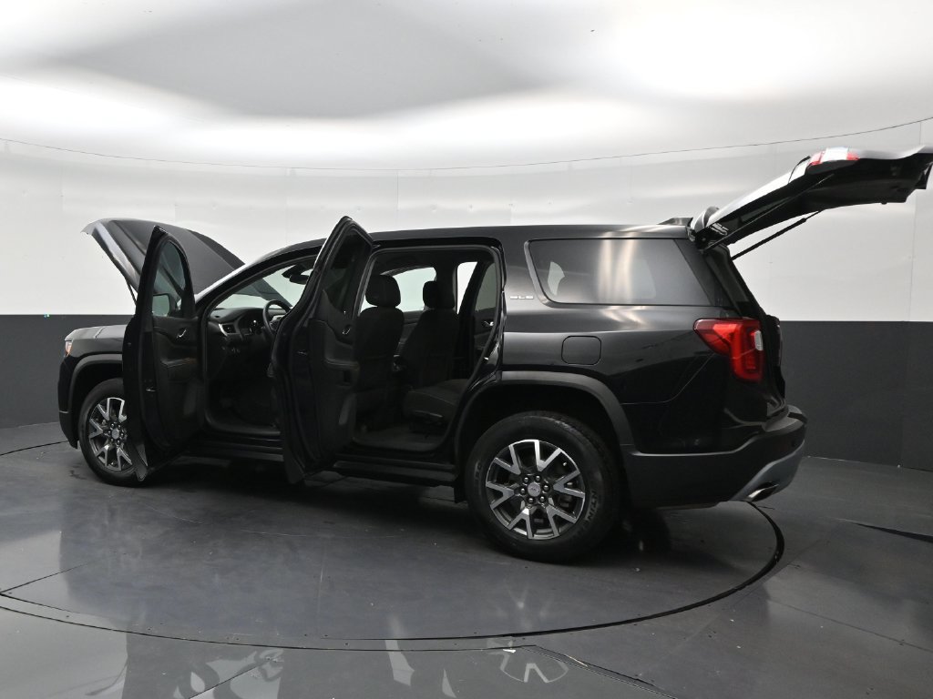Used 2023 GMC Acadia SLE FWD image 31