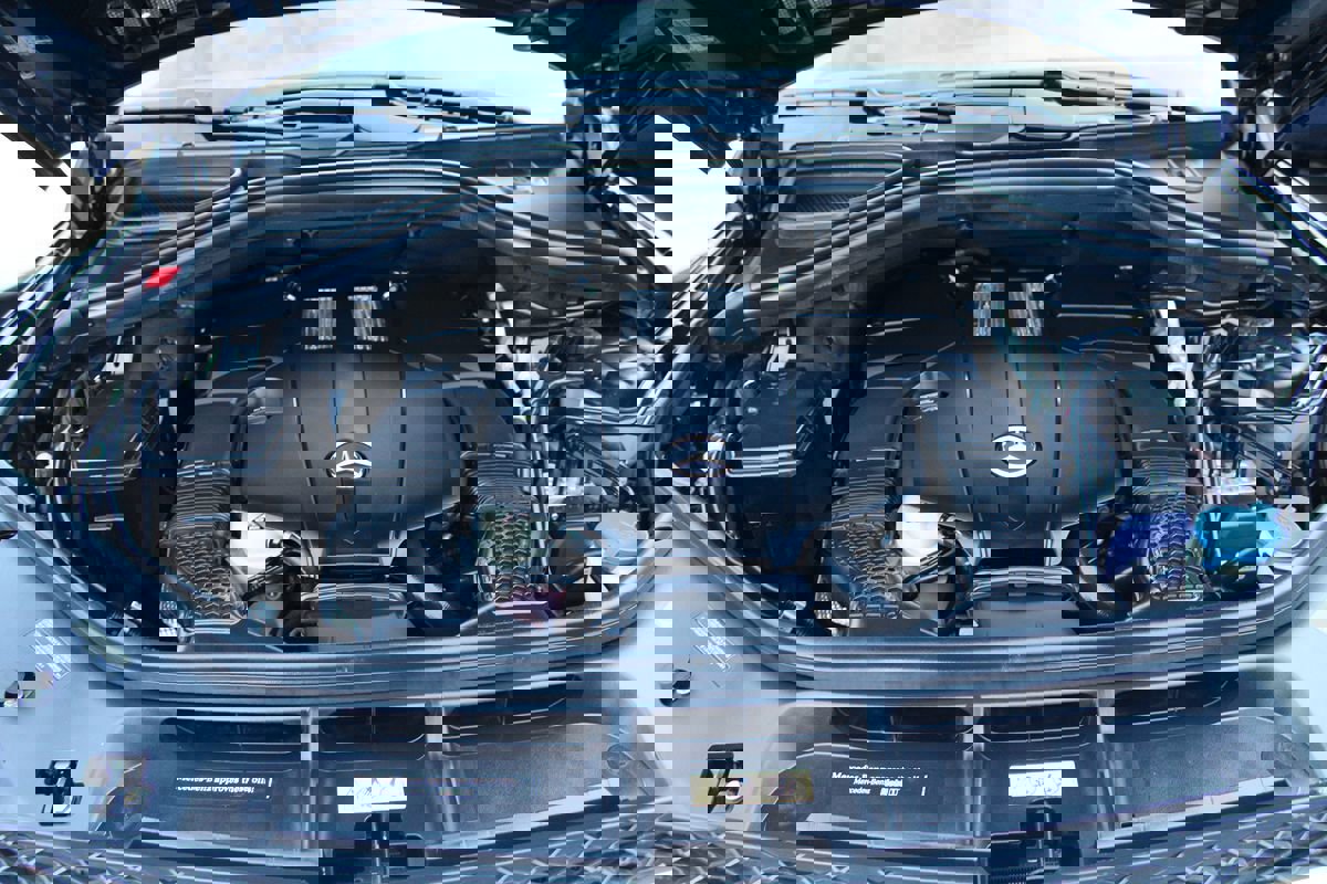 Used 2016 Mercedes-Benz GL 450 4MATIC image 37