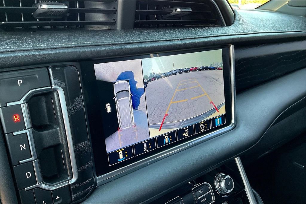 Used 2021 GMC Yukon Denali w/ Denali Premium Package image 23