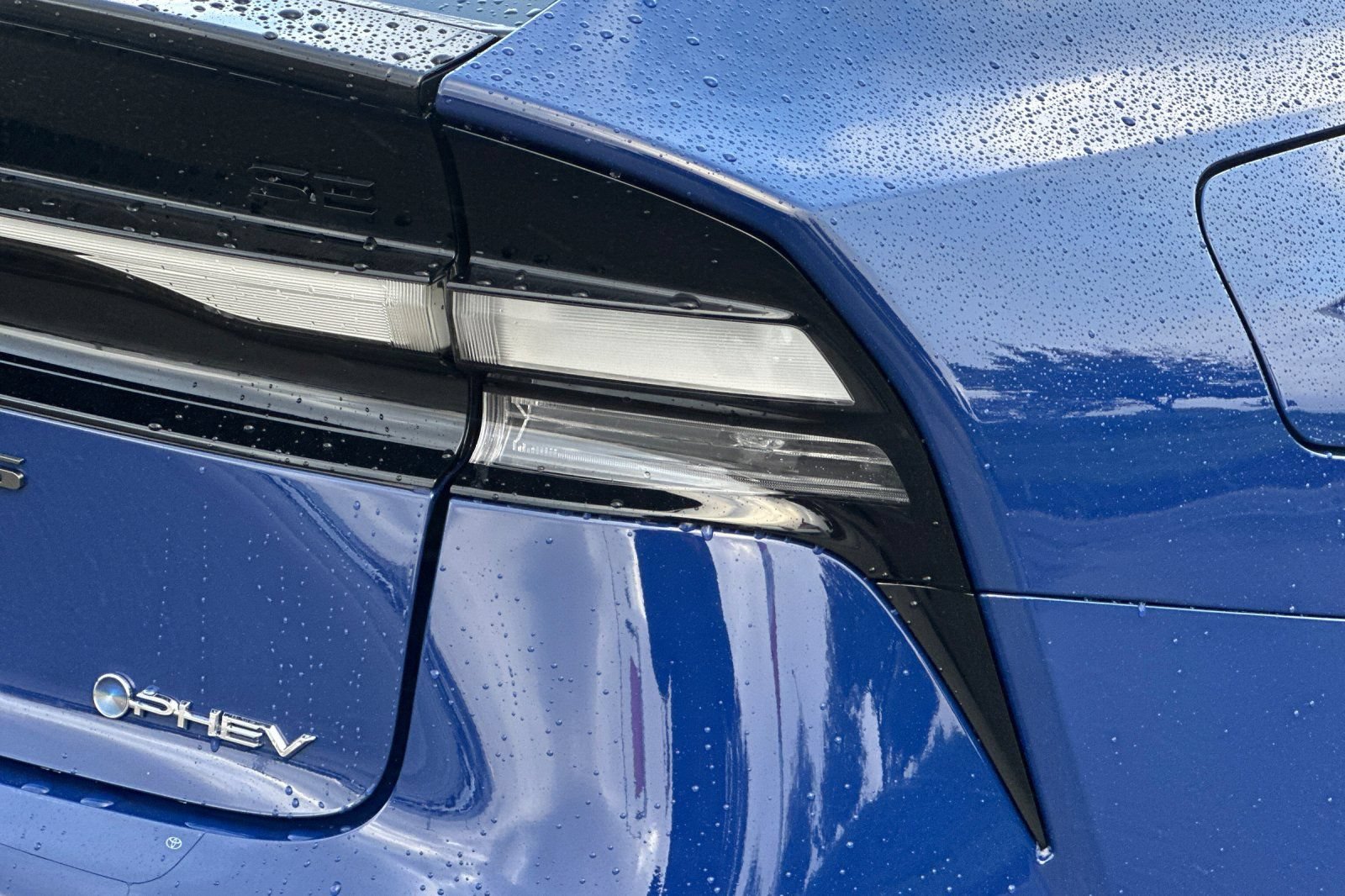 New 2026 Toyota Prius Plug-In Hybrid FWD image 31