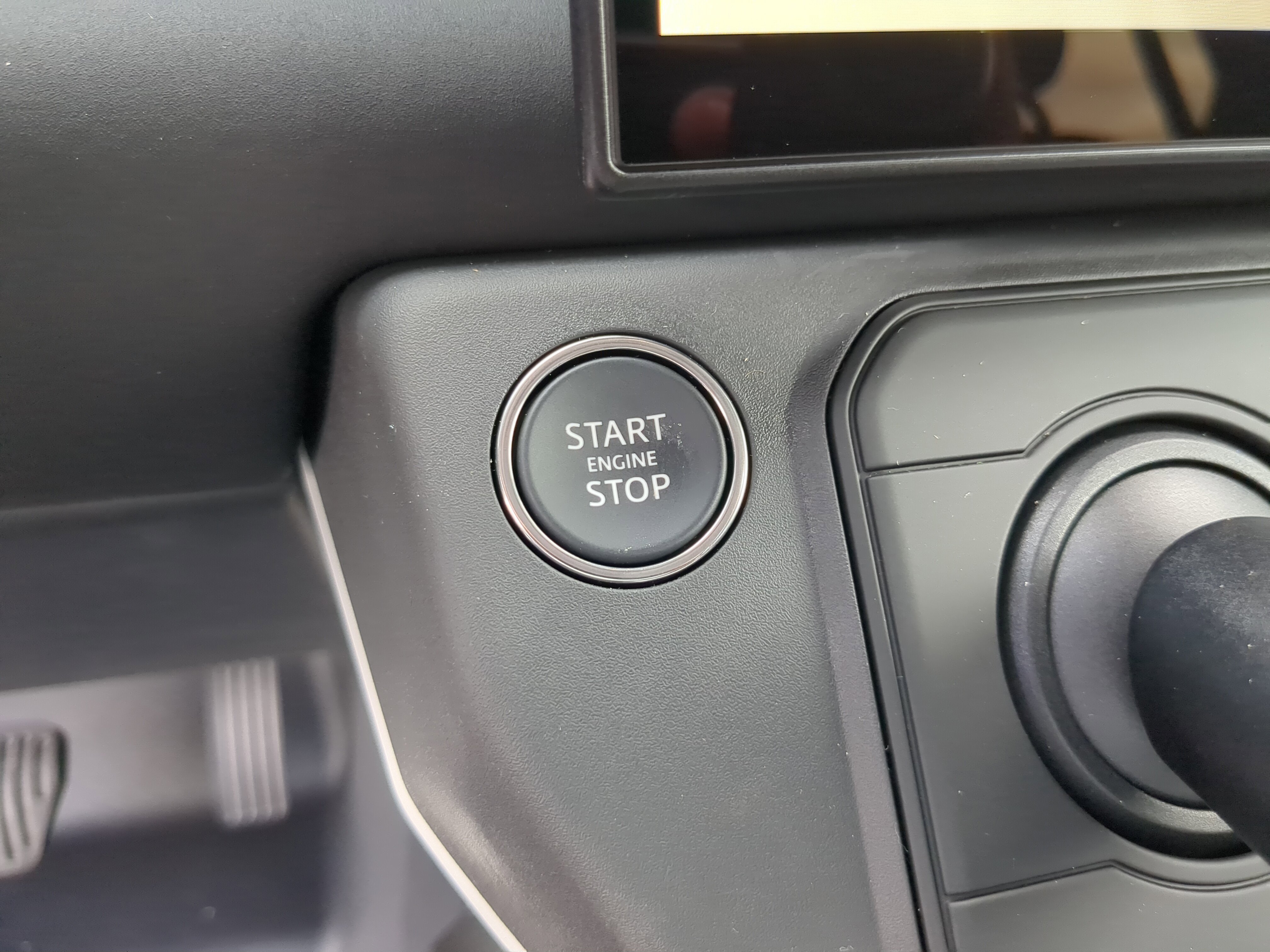 New 2026 Land Rover Defender 110 S image 29