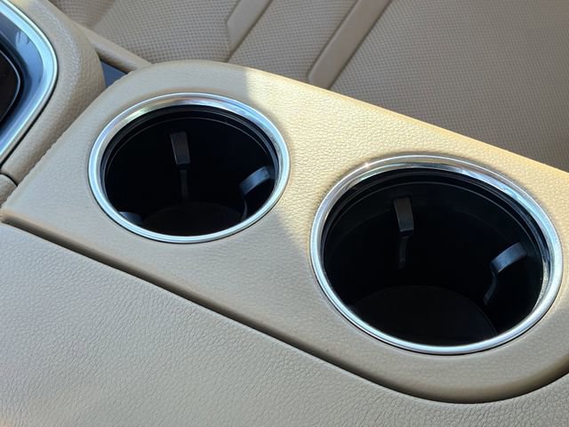 Used 2018 Porsche Panamera RWD image 17