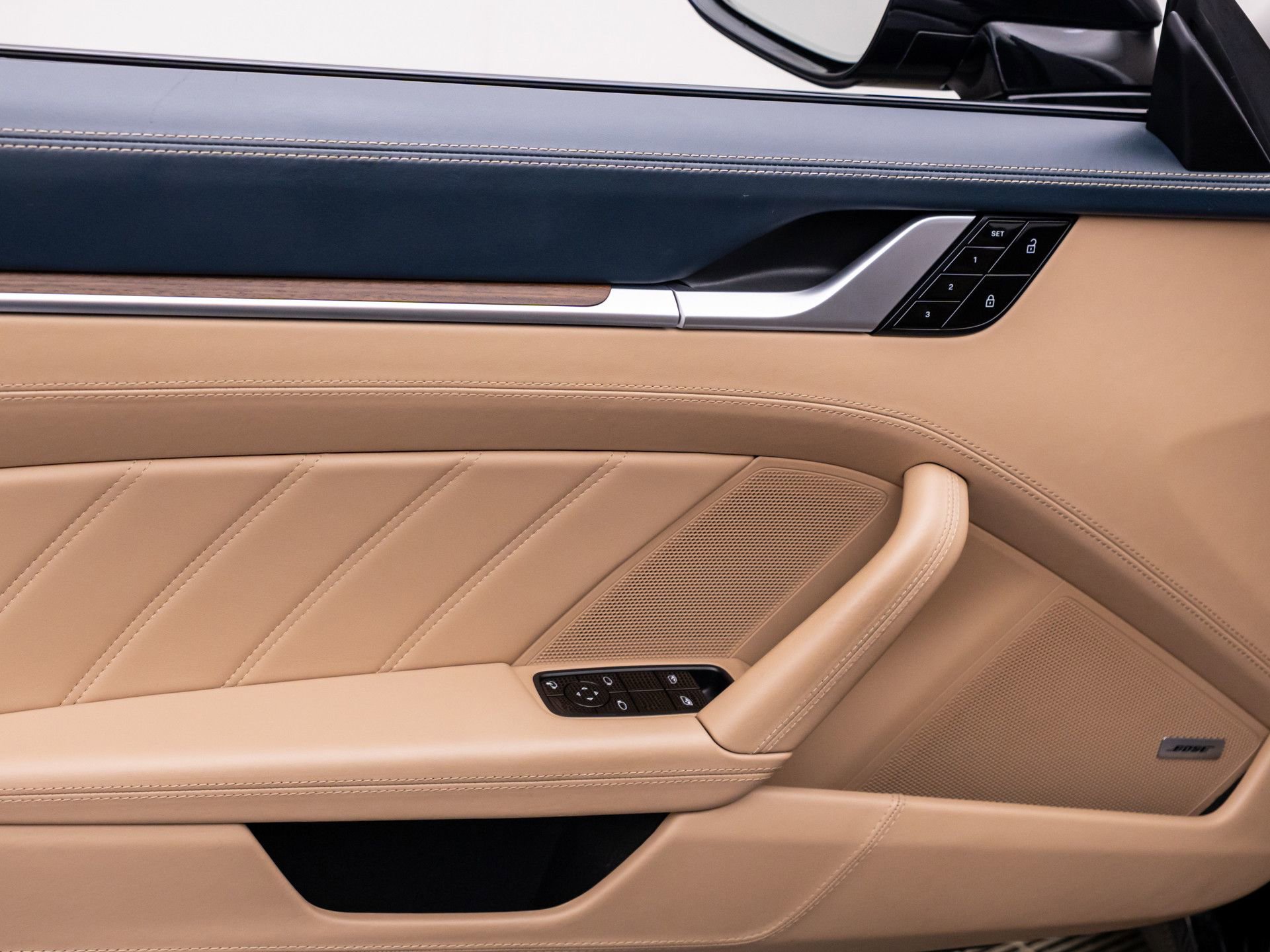 Used 2021 Porsche 911 Carrera image 14