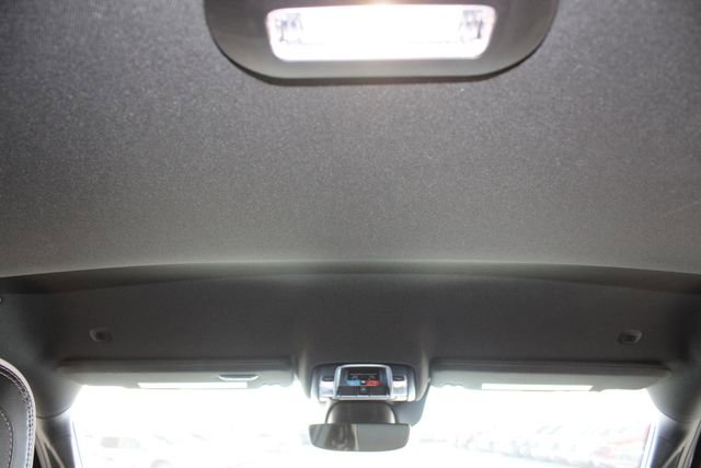 Used 2025 RAM 2500 Laramie AWD/4WD image 22