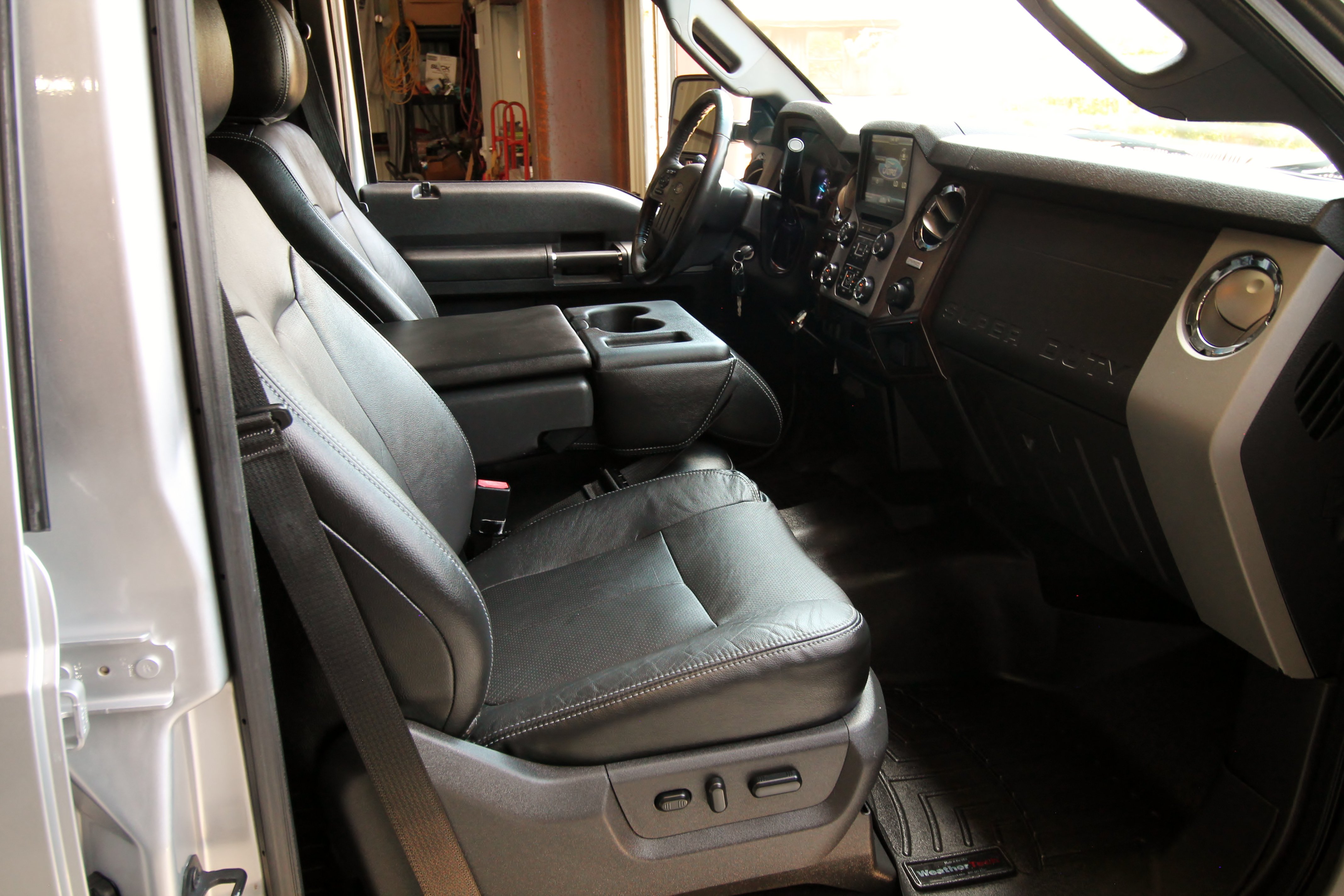 Used 2015 Ford F250 Lariat AWD/4WD image 39