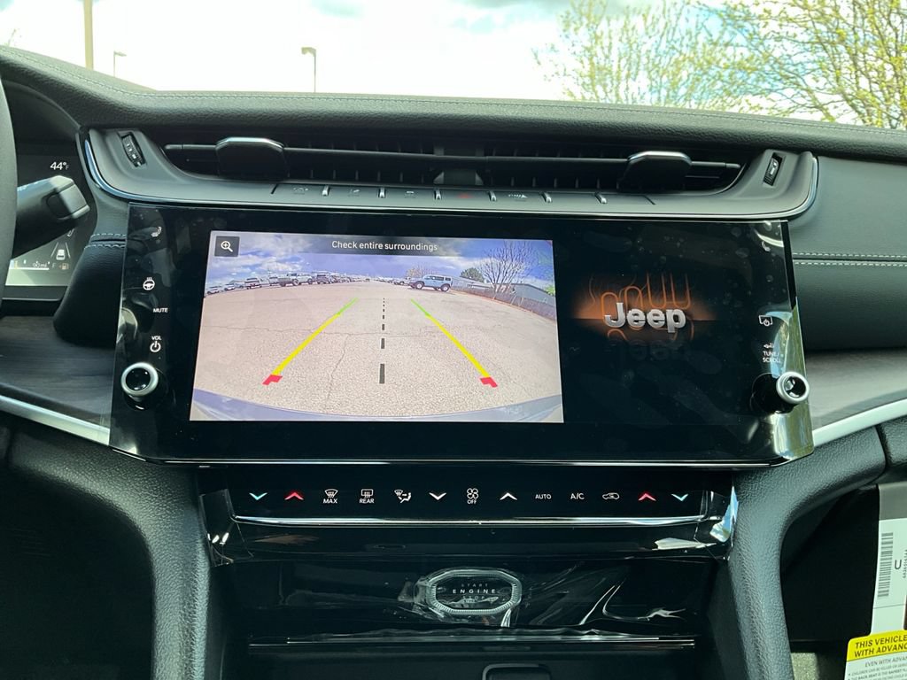 New 2026 Jeep Grand Cherokee Altitude AWD/4WD image 20