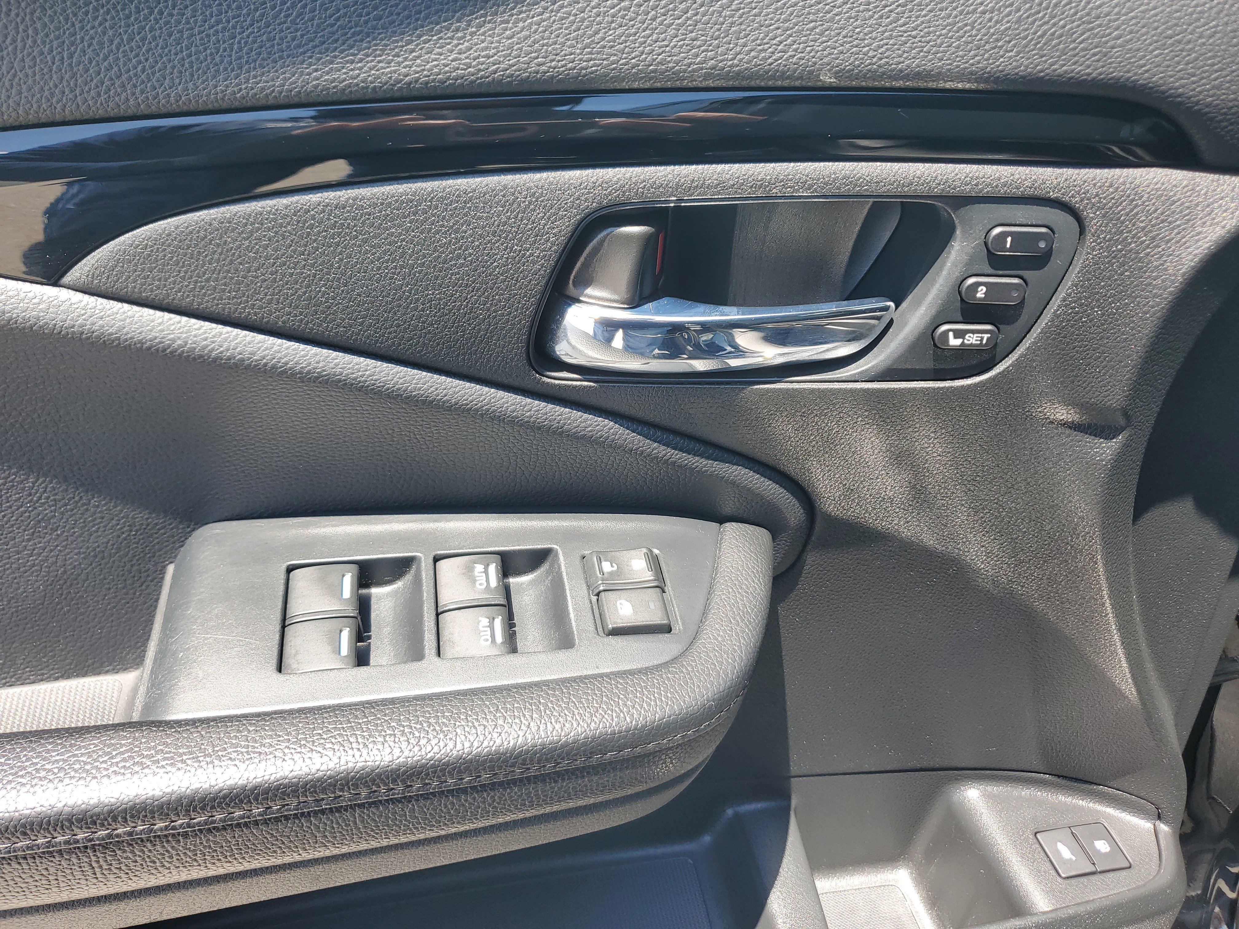 Used 2022 Honda Pilot Touring image 30