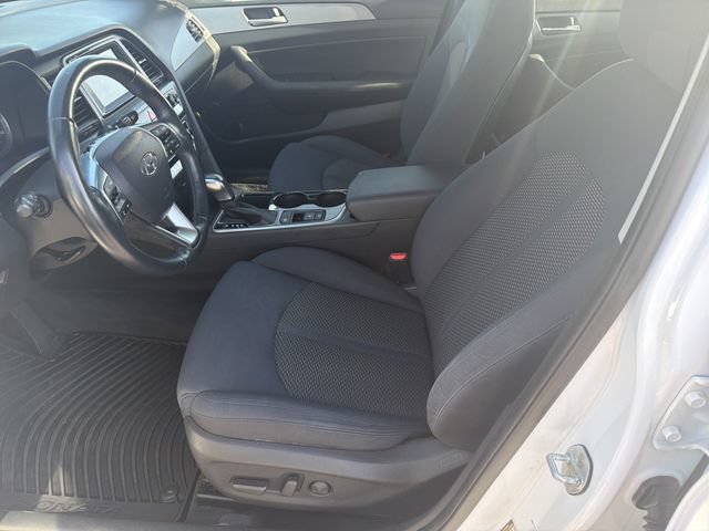 Used 2018 Hyundai Sonata SEL w/ Tech Package 02 FWD image 11