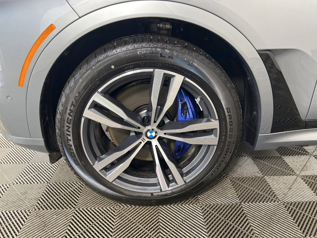 Used 2026 BMW X7 xDrive40i w/ M Sport Package image 15