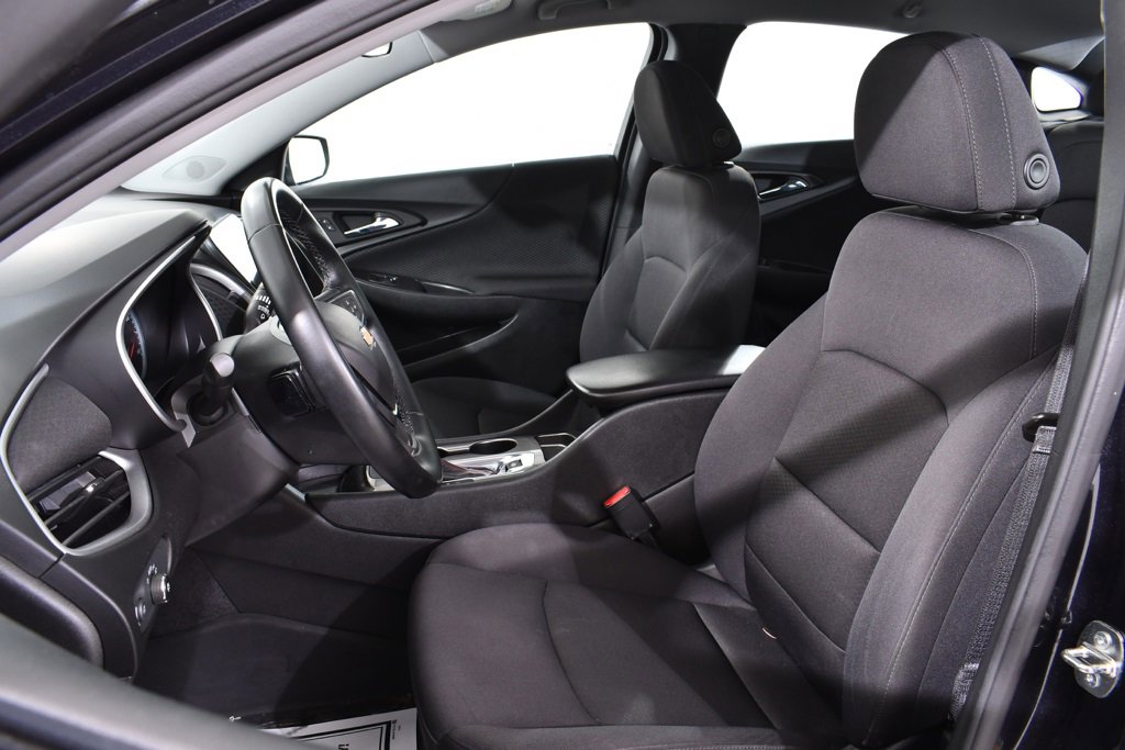 Used 2023 Chevrolet Malibu RS image 6