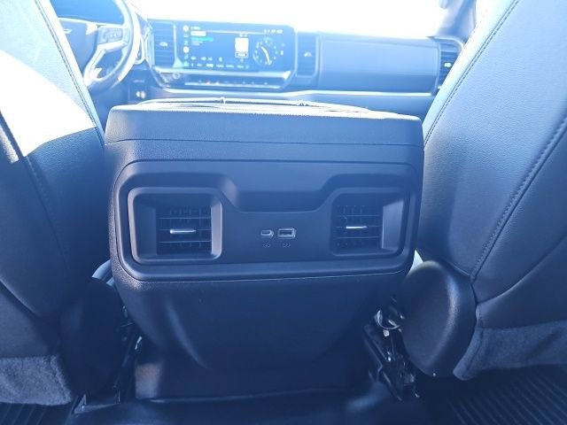 Used 2022 Chevrolet Silverado 1500 LT Trail Boss image 31