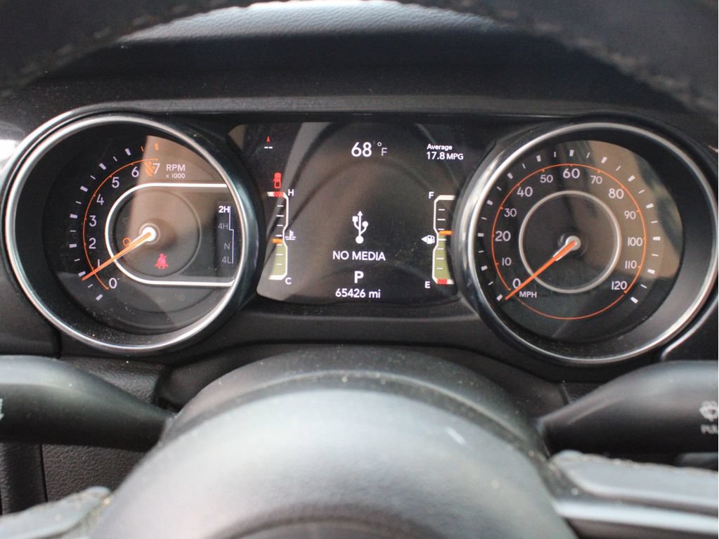 Used 2022 Jeep Gladiator Sport AWD/4WD image 9