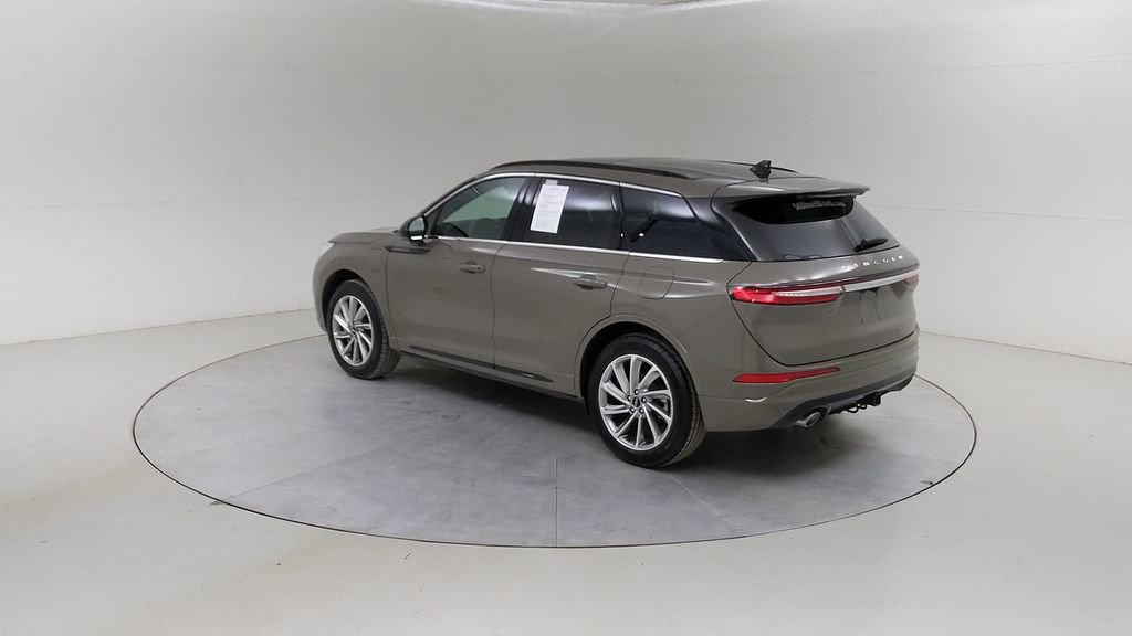 Used 2025 Lincoln Corsair Grand Touring w/ Towing Package image 17