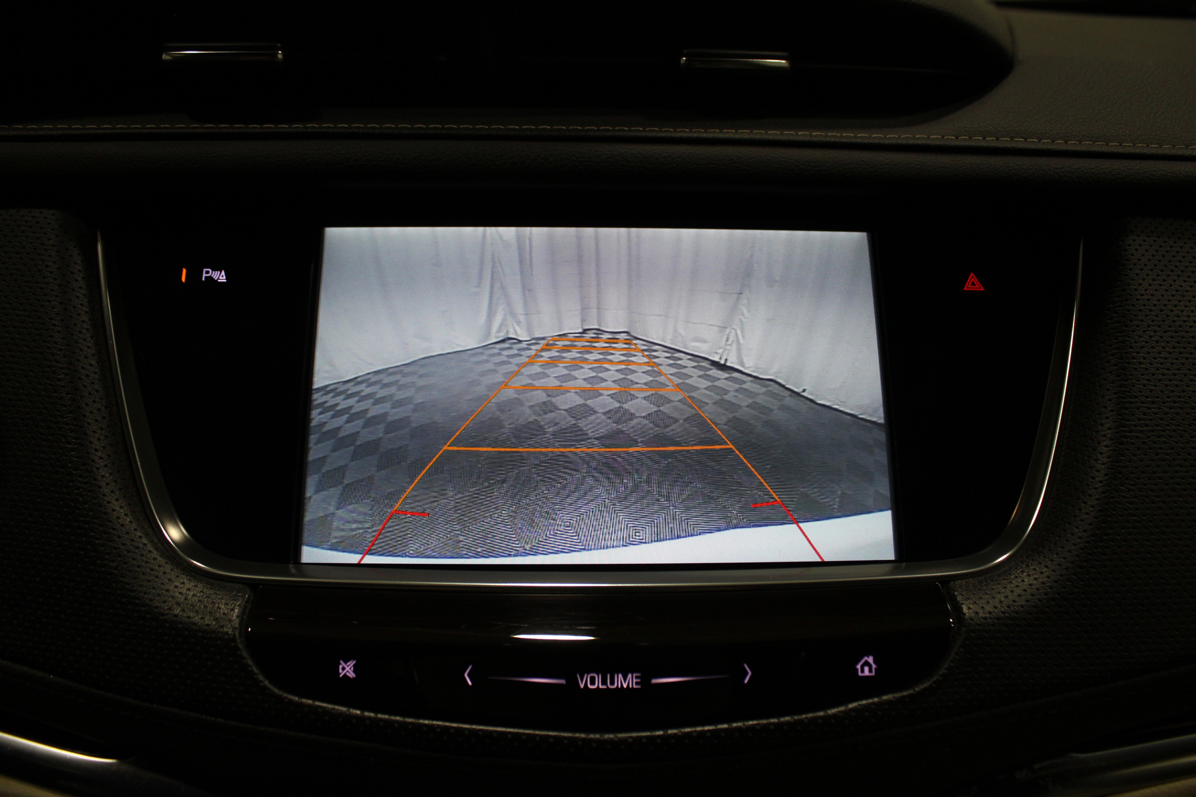 Used 2017 Cadillac XT5 Luxury w/ Driver Awareness Package image 22