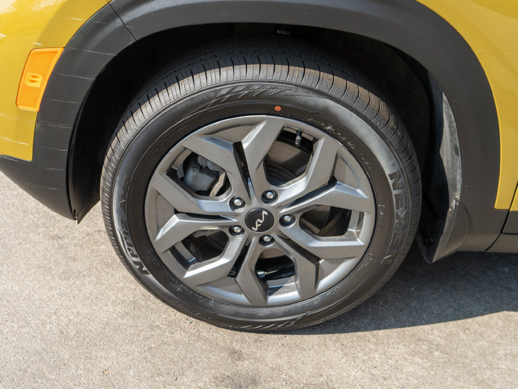 Certified 2024 Kia Seltos S AWD/4WD image 27