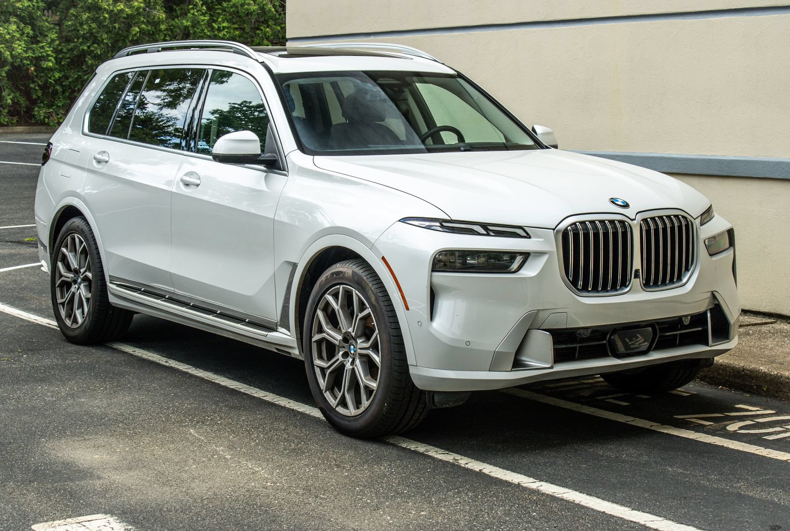 Used 2024 BMW X7 xDrive40i AWD/4WD image 10