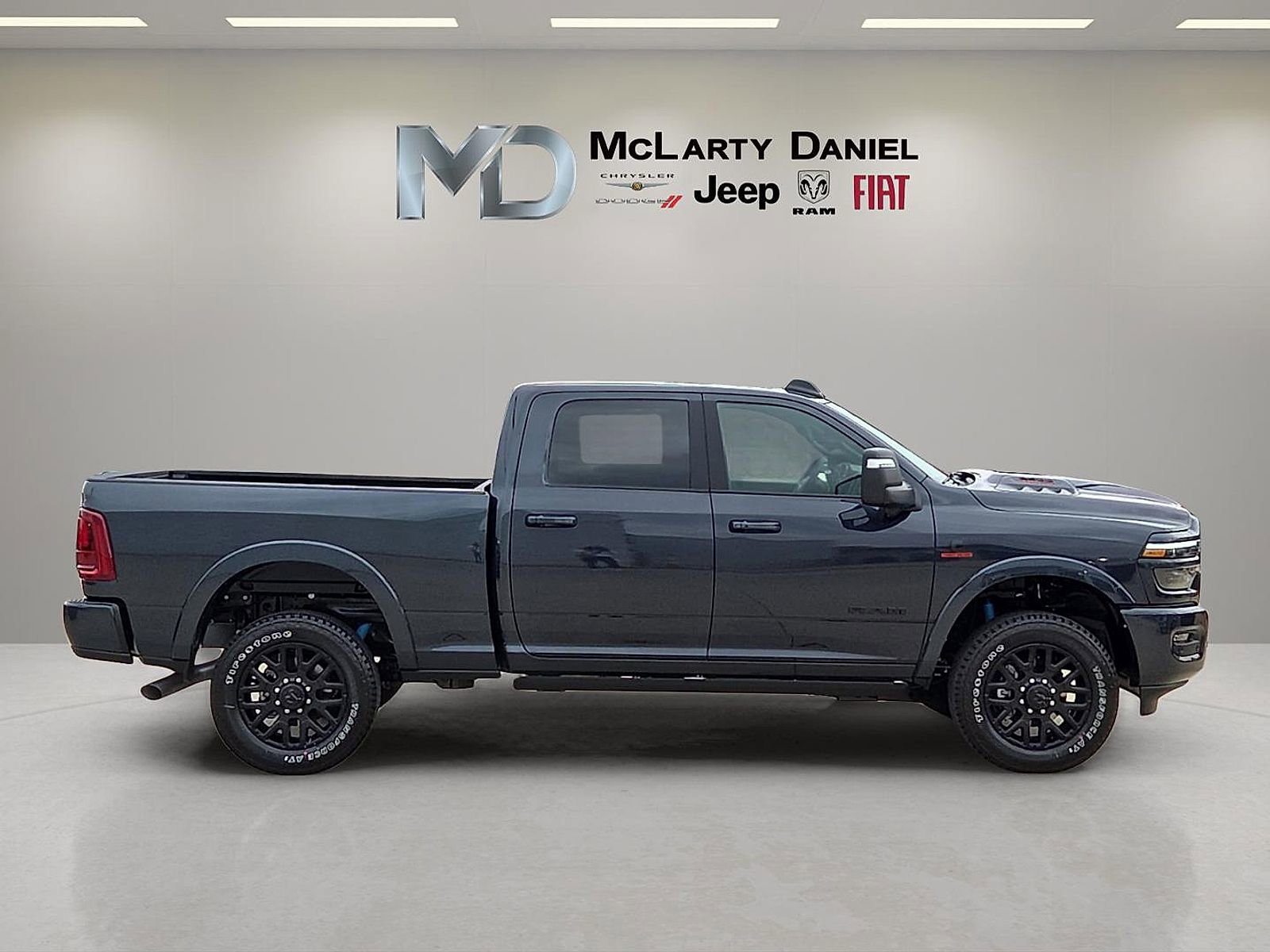 New 2026 RAM 2500 Limited AWD/4WD image 6