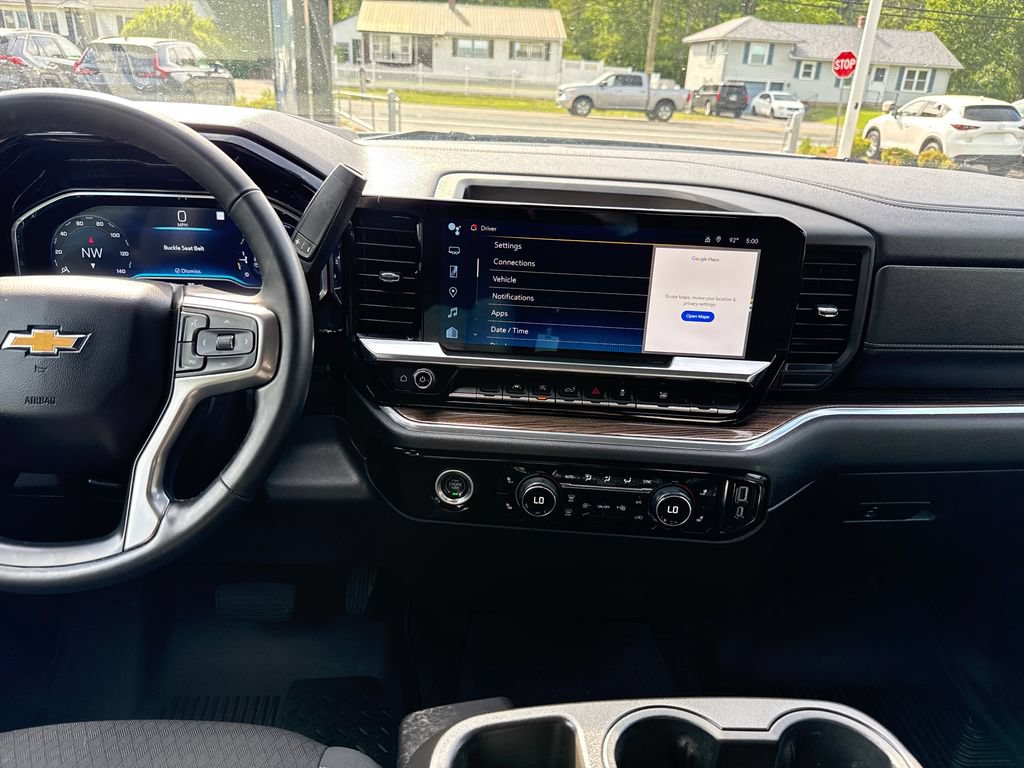 Used 2023 Chevrolet Silverado 1500 LT AWD/4WD image 17