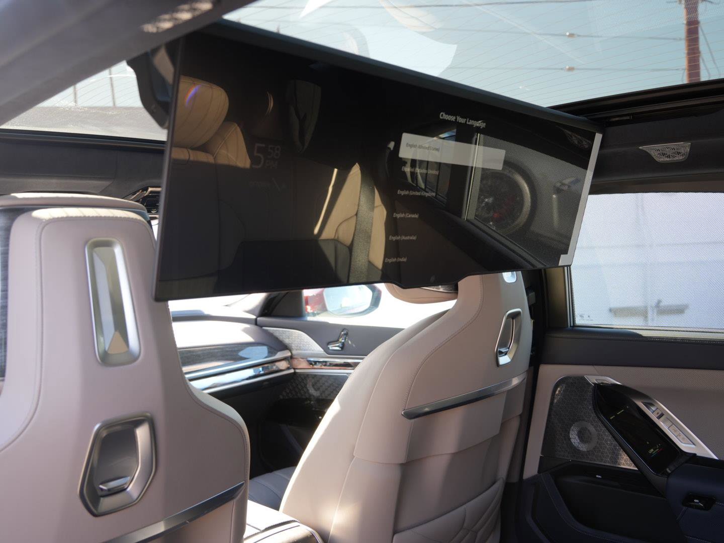 Used 2025 BMW 760i xDrive w/ Executive Package image 20