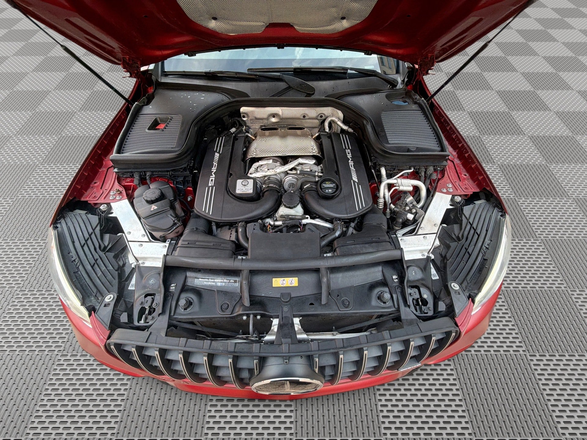 Used 2019 Mercedes-Benz GLC 63 AMG 4MATIC w/ Multimedia Package image 18