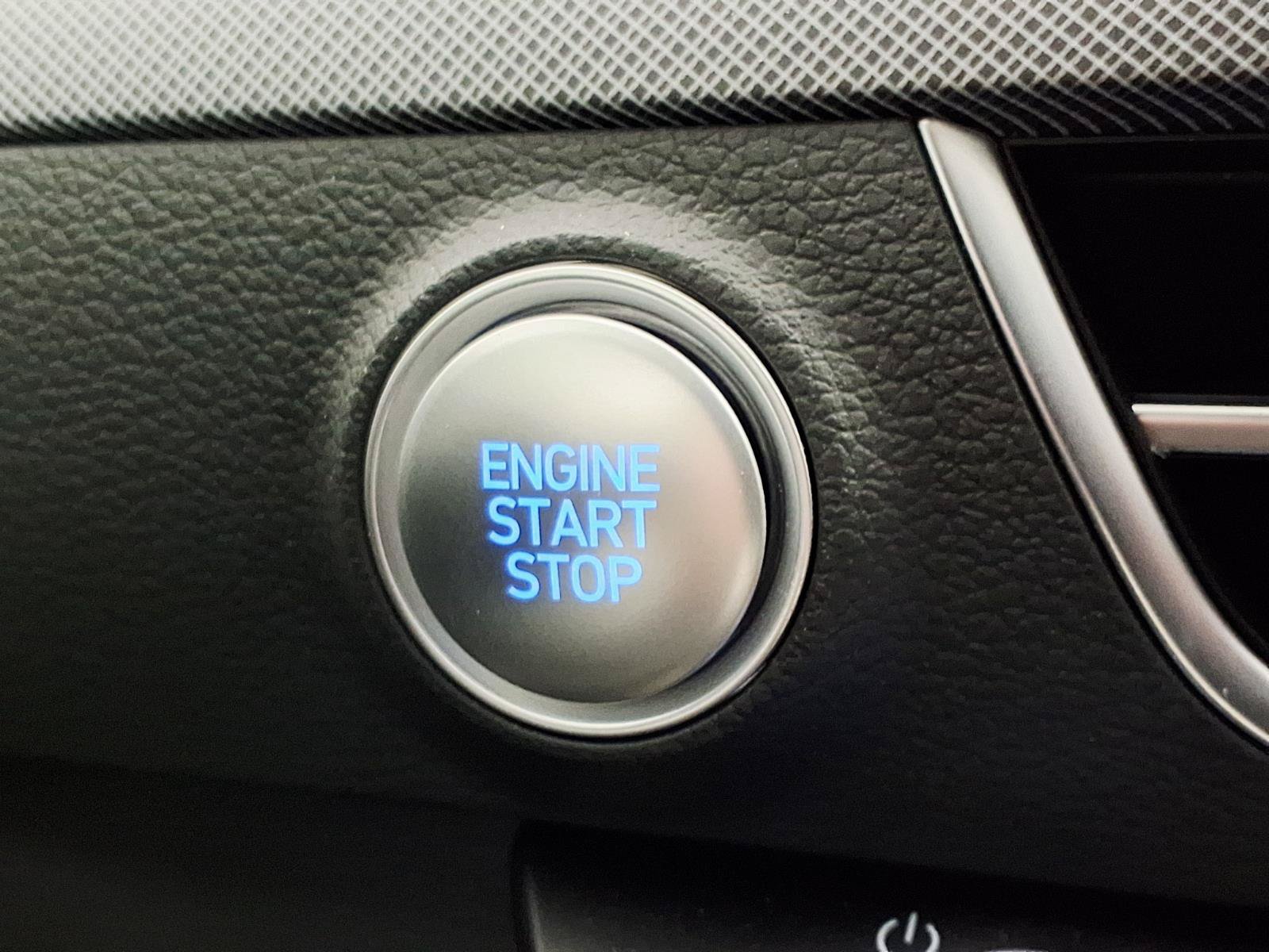 Certified 2025 Hyundai Sonata SEL FWD image 23