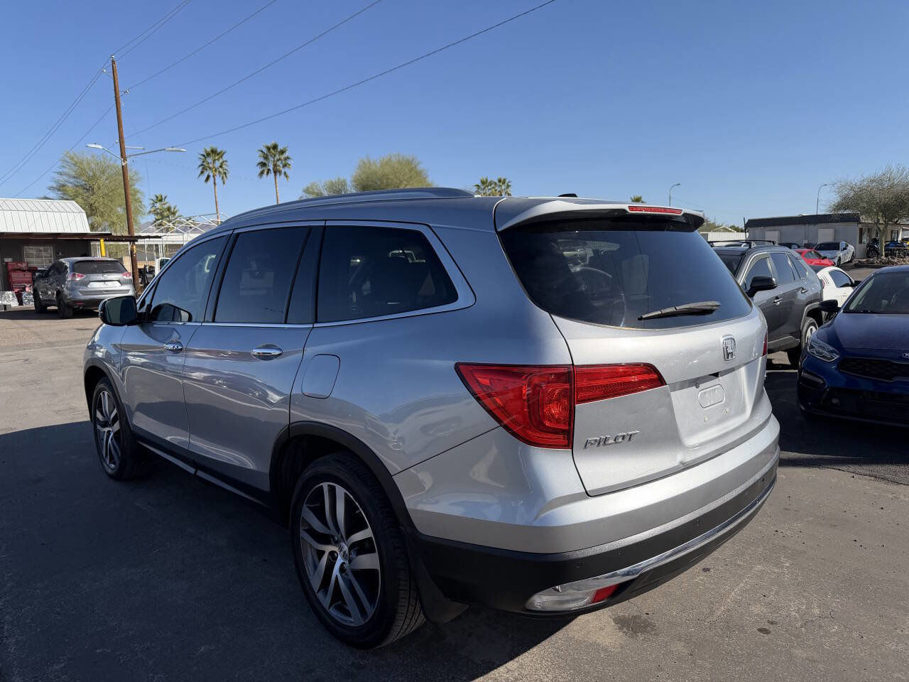 Used 2016 Honda Pilot Touring image 4