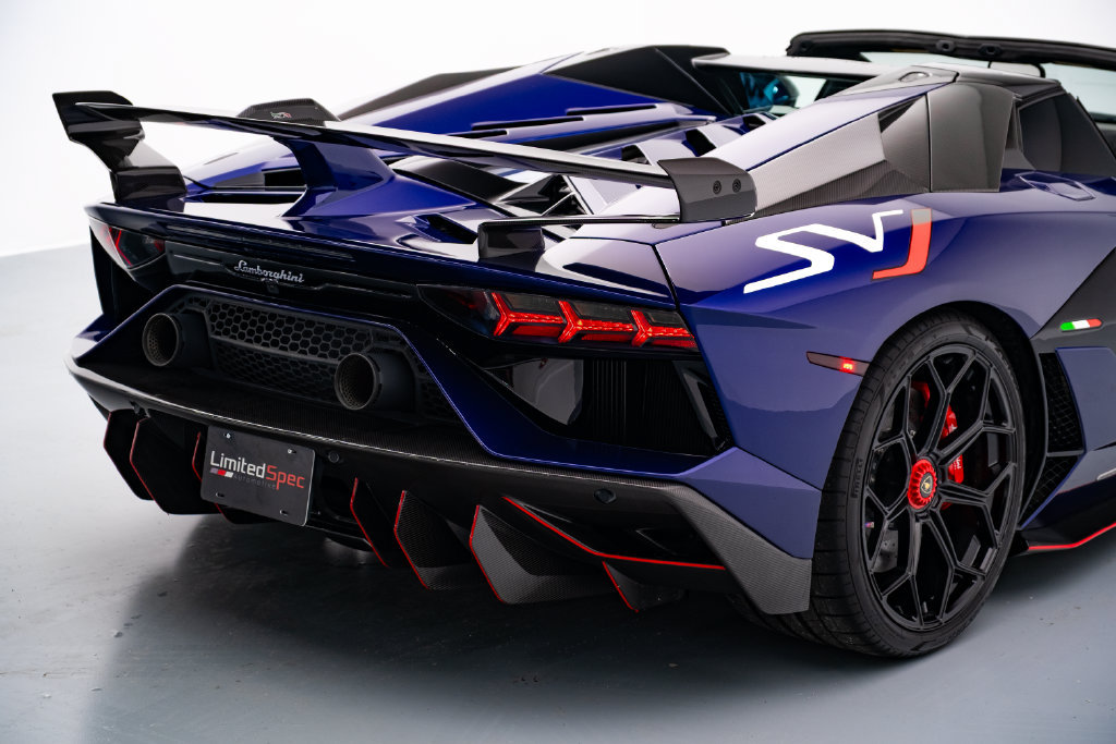 Used 2021 Lamborghini Aventador SVJ AWD/4WD image 25