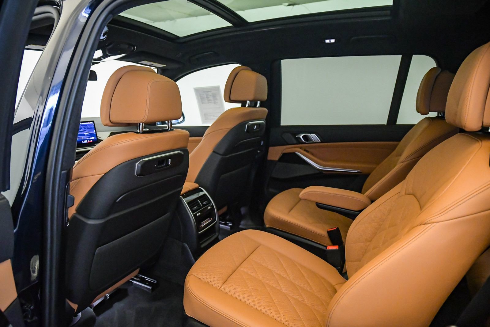 Used 2026 BMW X7 xDrive40i w/ M Sport Package image 22