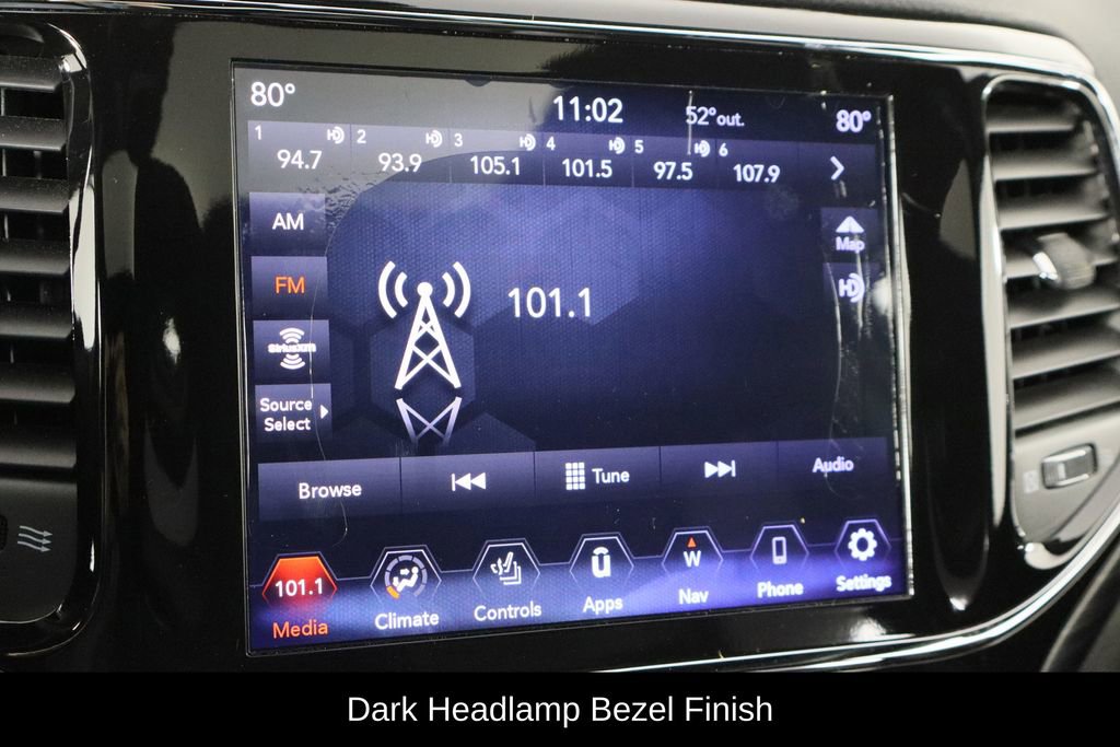 Used 2020 Jeep Grand Cherokee Altitude image 32