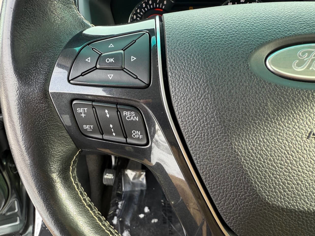 Used 2016 Ford Explorer Platinum image 14