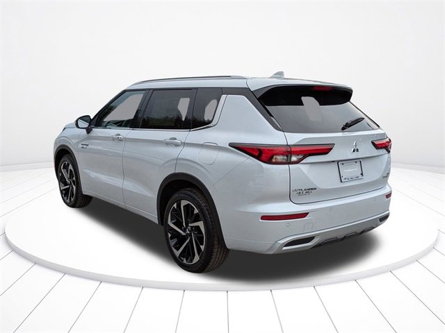 New 2025 Mitsubishi Outlander SEL image 6