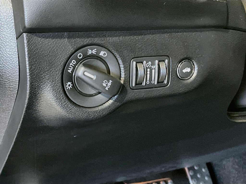 Used 2023 Dodge Challenger R/T Scat Pack RWD image 9