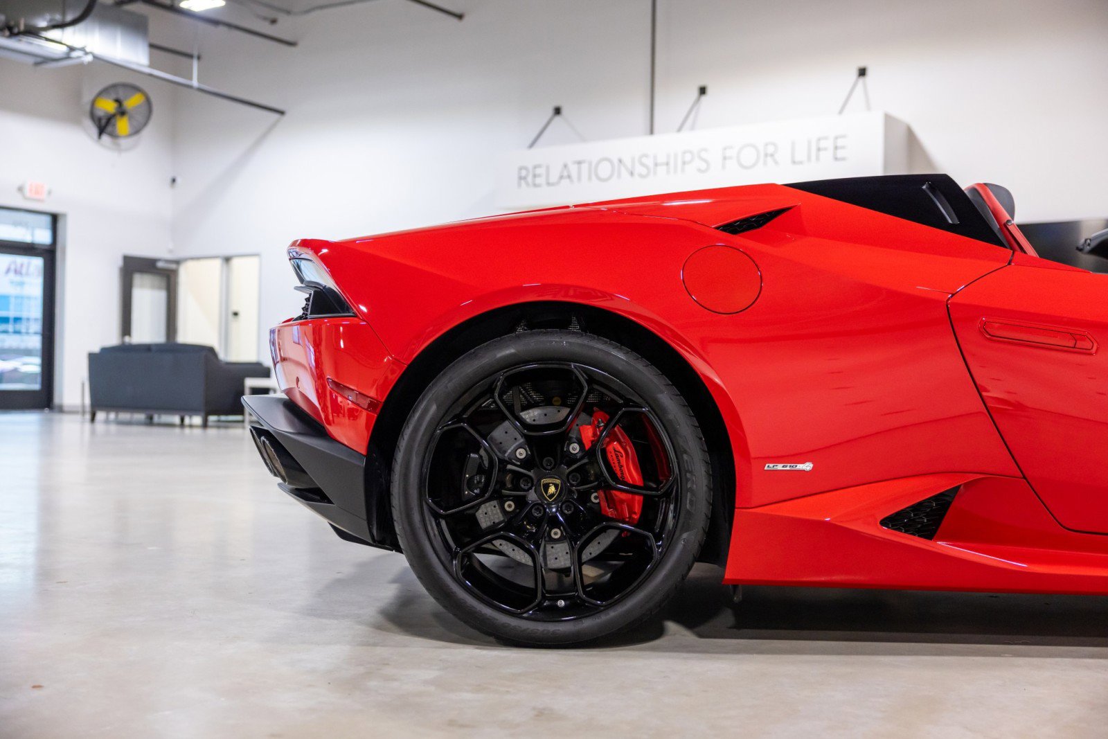 Used 2017 Lamborghini Huracan LP 610-4 image 26