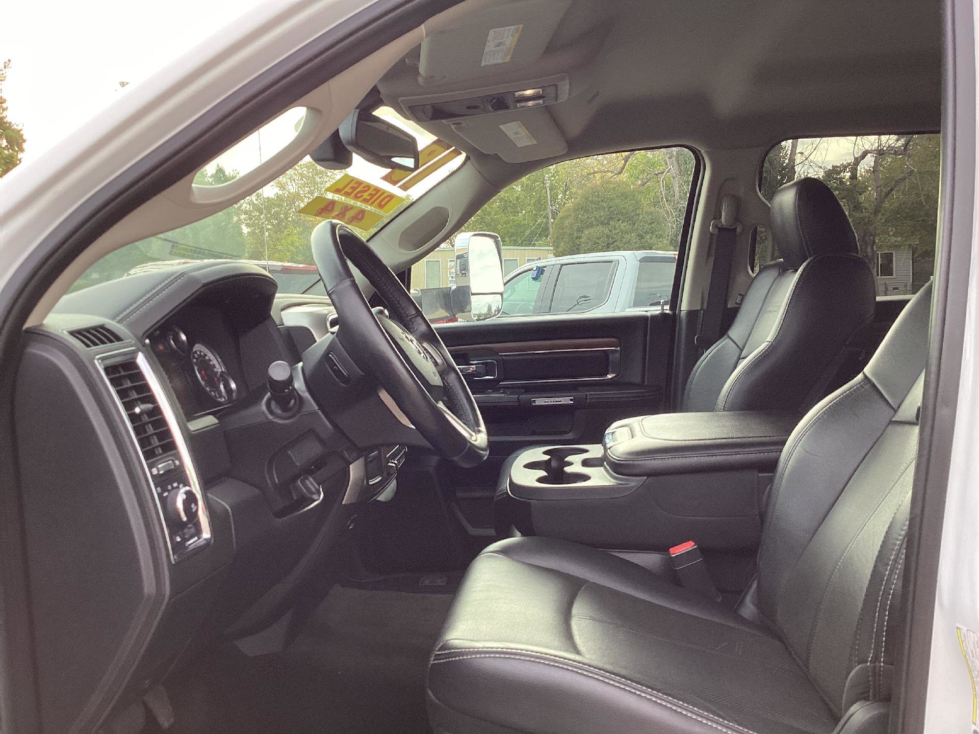 Used 2018 RAM 2500 Laramie image 11