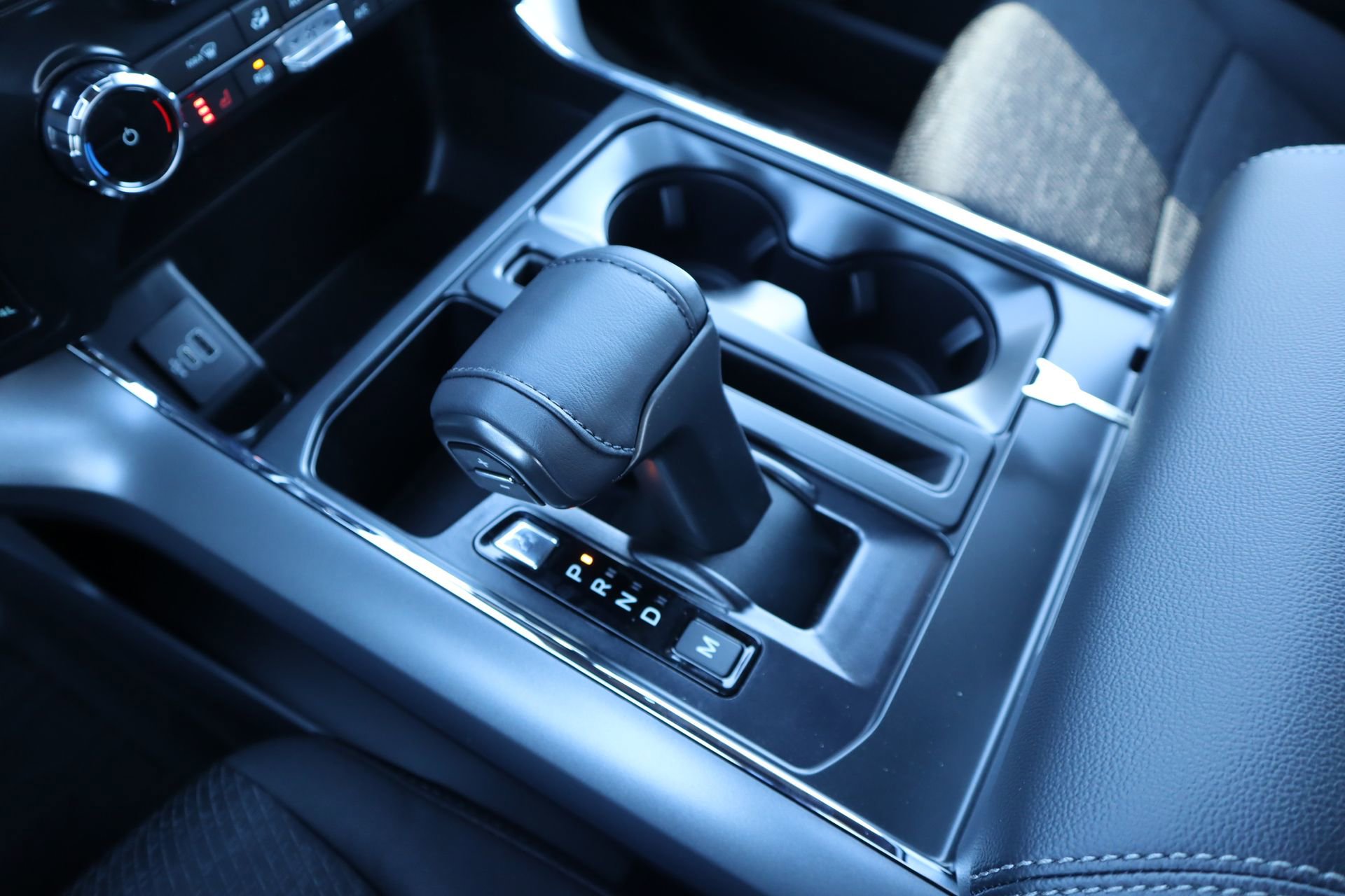 New 2026 Ford F150 XLT w/ Equipment Group 302A MID image 10