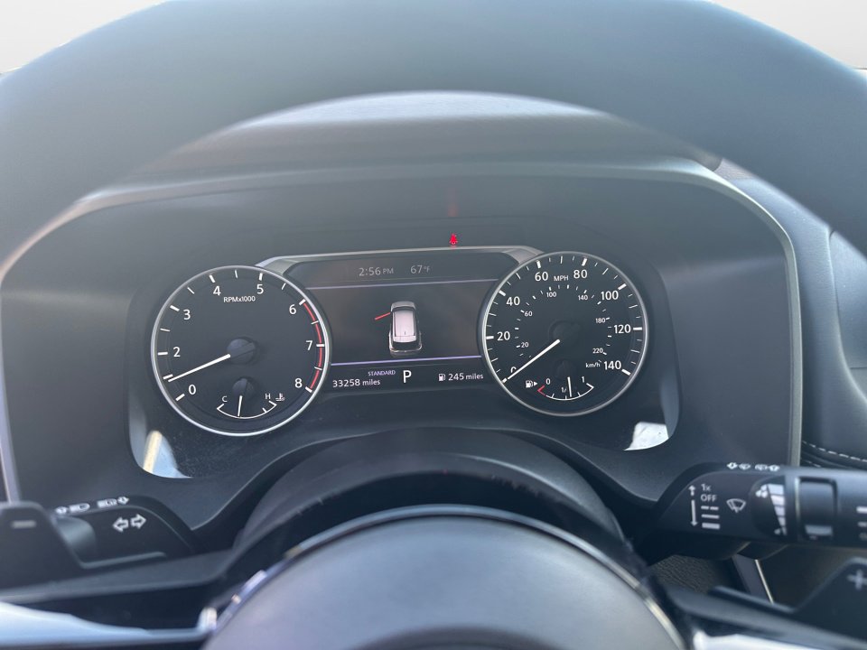 Used 2023 Nissan Rogue SV image 14