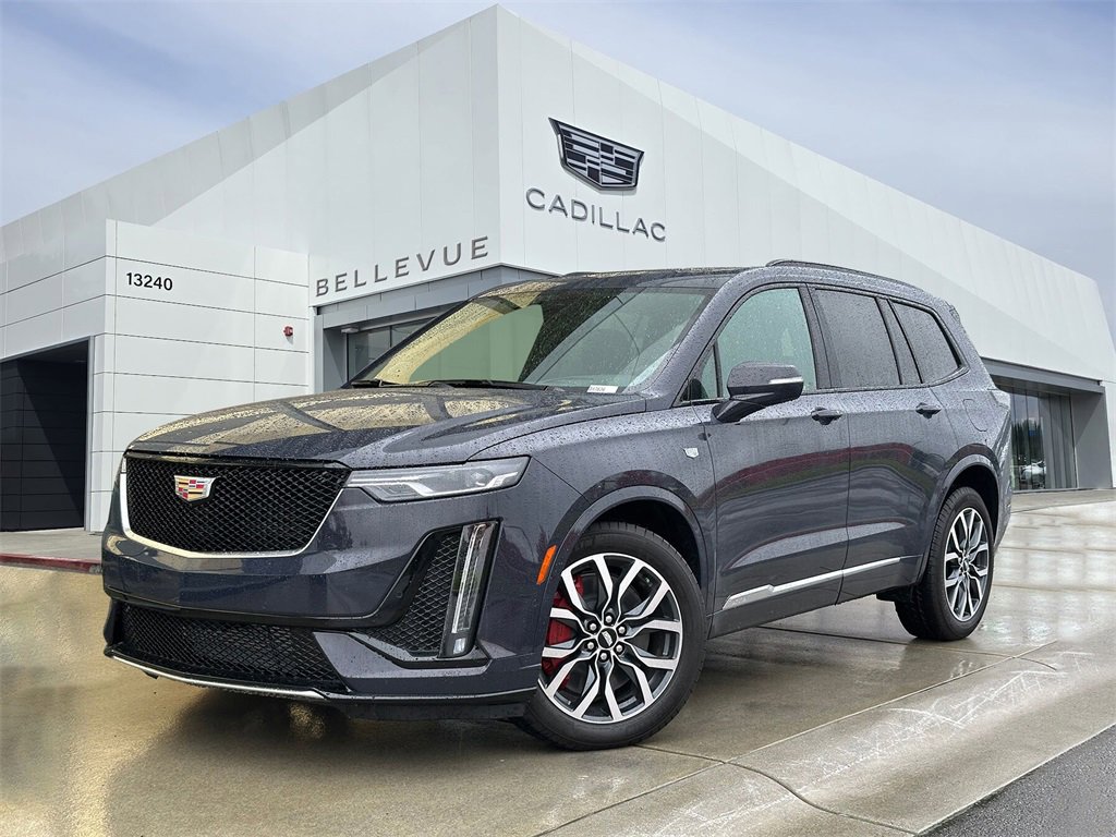 New 2025 Cadillac XT6 Sport w/ Technology Package